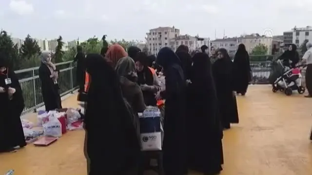 Karamollaoğlu, İstanbul'un fethinin 566. yıl dönümü etkinliklerine katıldı Karamollaoğlu, İstanbul'un fethinin 566. yıl dönümü etkinliklerine katıldı