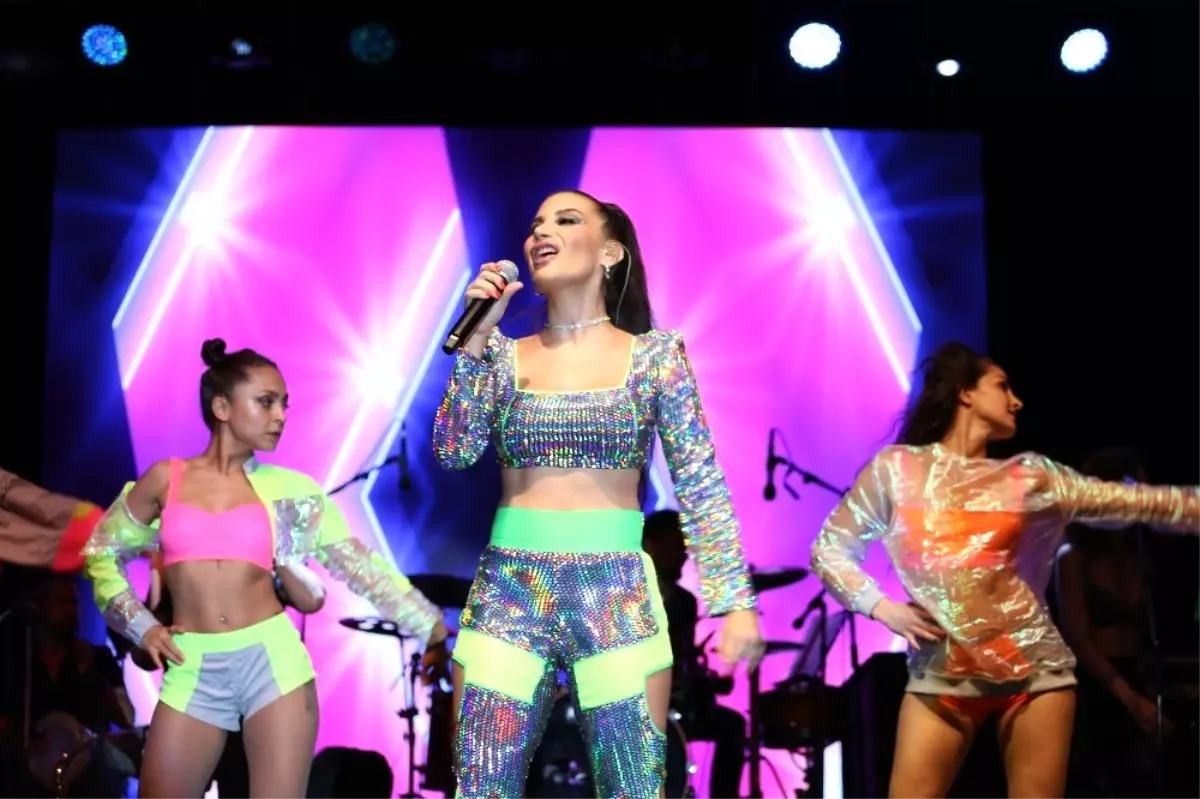 Kaş'ta İrem Derici rüzgarı