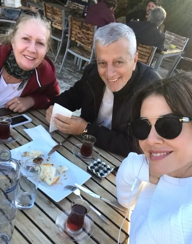 Kıvanç Tatlıtuğ ve Başak Dizer'in acı günü Kıvanç Tatlıtuğ ve Başak Dizer'in acı günü
