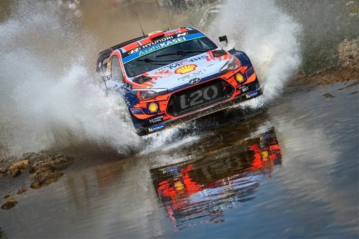 Sardinya Rallisi'nin kazananı Dani Sordo oldu