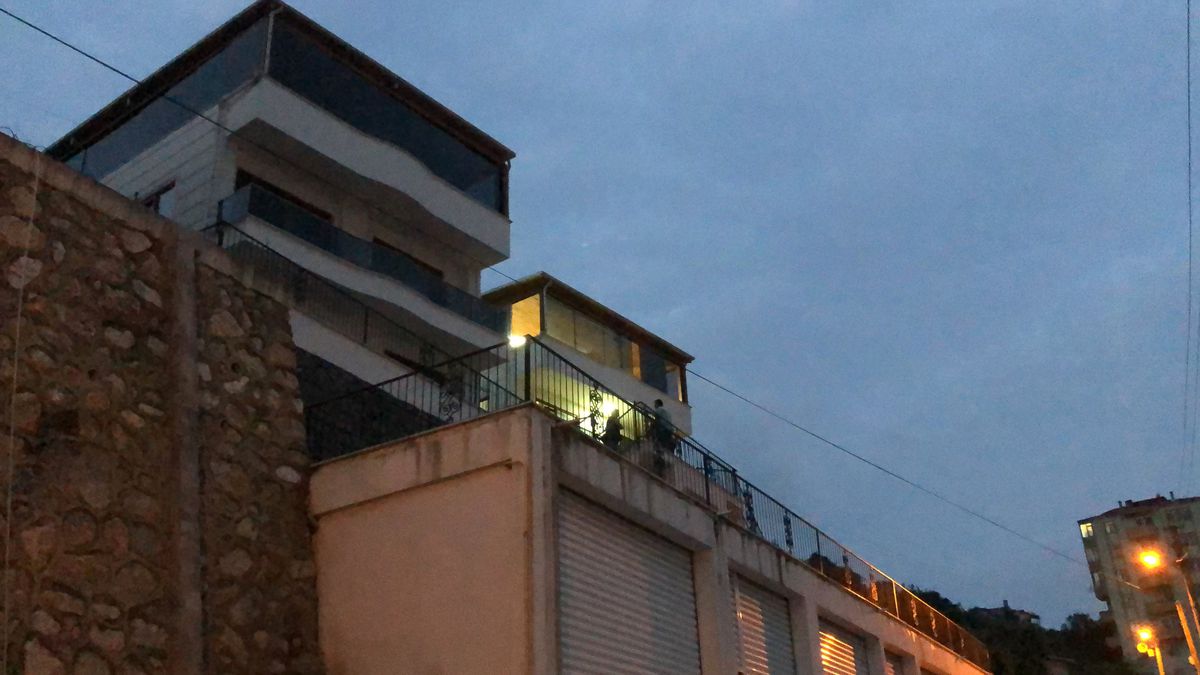 Villada dehşet! Müteahhit yatağında uyurken öldürüldü