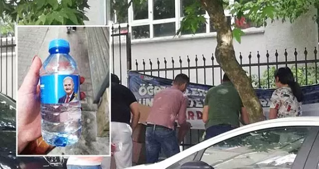YKS'ye giren öğrencilere 'Binali Yıldırım seti' dağıtıldı