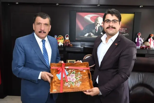 Başkan Gürkan Hekimhan'da incelemelerde bulundu Başkan Gürkan Hekimhan'da incelemelerde bulundu