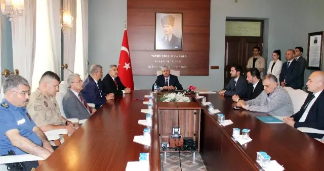 Hatay Devleti Meclis binasını valilik satın aldı