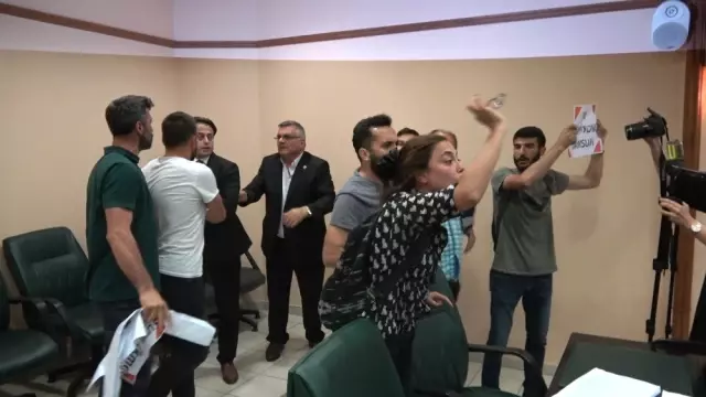 Mecliste 'su zammı' gerginliği
