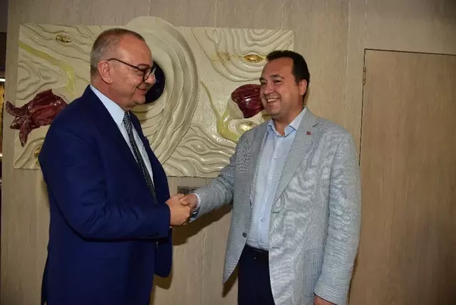 Akhisar'a yapılacak yatırımları görüştüler