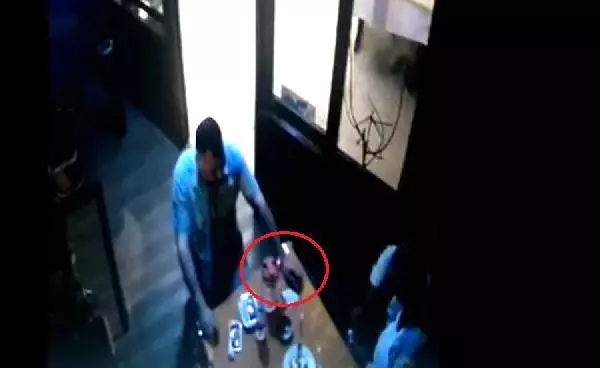 Avcılar'da restorandaki uyuşturucu alışverişi kamerada