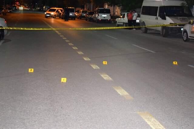 Balkonda otururken silahlı saldırıya uğrayan AK Parti meclis üyesi hayatını kaybetti