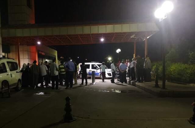 Balkonda otururken silahlı saldırıya uğrayan AK Parti meclis üyesi hayatını kaybetti