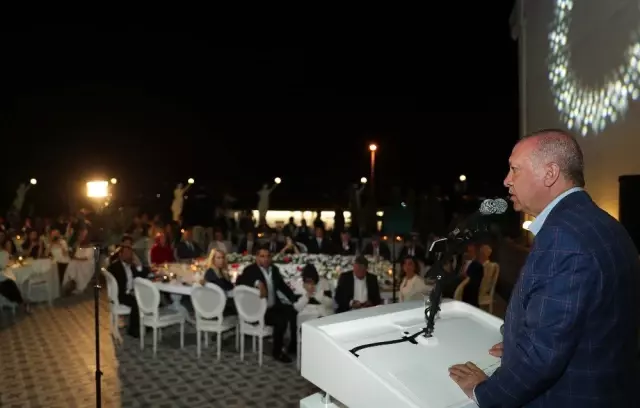 Cumhurbaşkanı Erdoğan'dan Macron'un Doğu Akdeniz'deki sondaj çalışmalarına ilişkin açıklamasına...