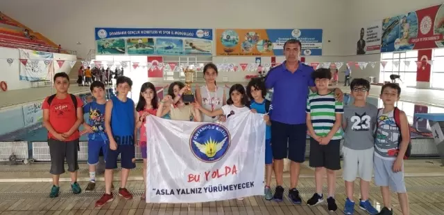 Diyarbakır'da yüzme müsabakaları tamamlandı