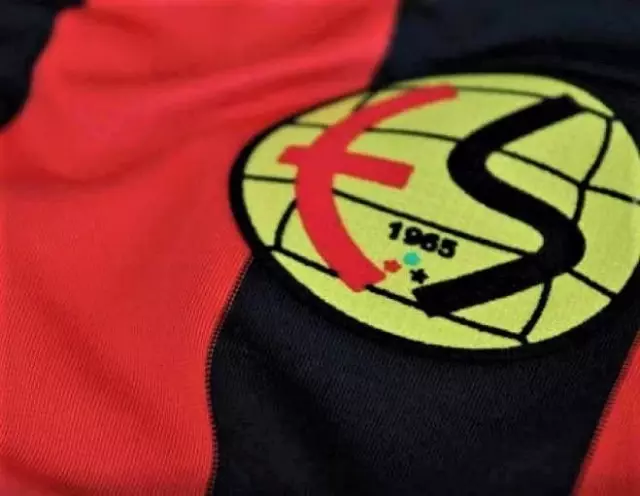 Eskişehirspor kamp için Varşova'ya uçacak
