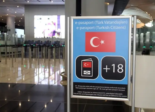 İstanbul Havalimanı'nda pasaporttan hızlı geçiş sistemi başladı