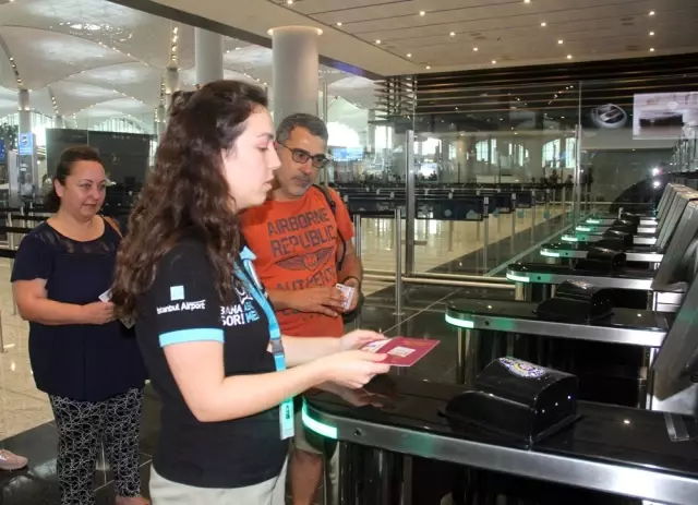 İstanbul Havalimanı'nda pasaporttan hızlı geçiş sistemi başladı