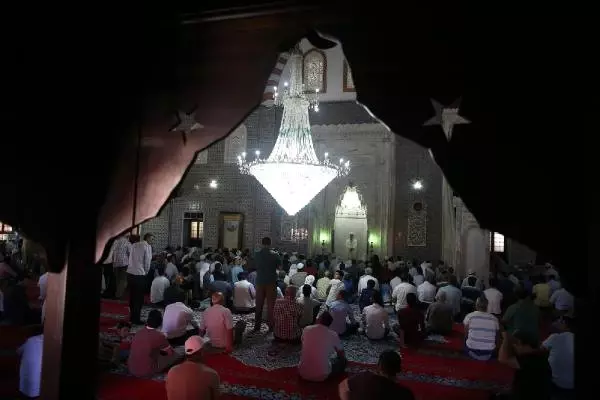 Mursi için Şanlıurfa'da gıyabi cenaze namazı kılındı