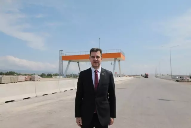 Türkiye'nin en büyük otoyol projesi İstanbul-İzmir otobanı 8 Ağustos'ta açılacak Türkiye'nin en büyük otoyol projesi İstanbul-İzmir otobanı 8 Ağustos'ta açılacak