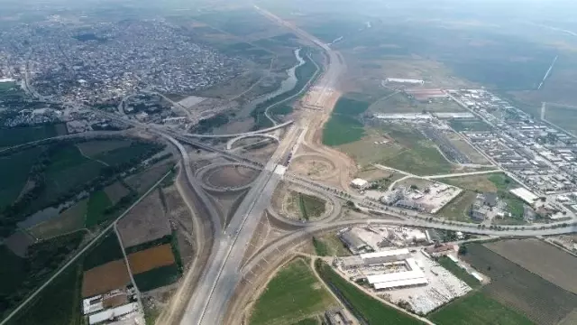 Türkiye'nin en büyük otoyol projesi İstanbul-İzmir otobanı 8 Ağustos'ta açılacak Türkiye'nin en büyük otoyol projesi İstanbul-İzmir otobanı 8 Ağustos'ta açılacak