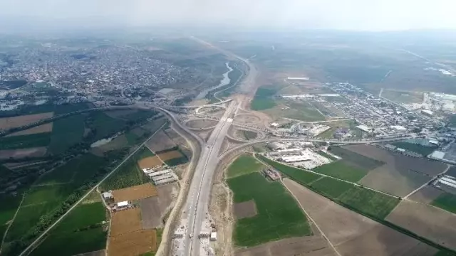 Türkiye'nin en büyük otoyol projesi İstanbul-İzmir otobanı 8 Ağustos'ta açılacak Türkiye'nin en büyük otoyol projesi İstanbul-İzmir otobanı 8 Ağustos'ta açılacak
