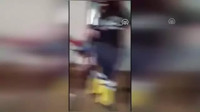 Sağanakta evinde mahsur kalan yaşlı kadını itfaiye kurtardı - KIRIKKALE