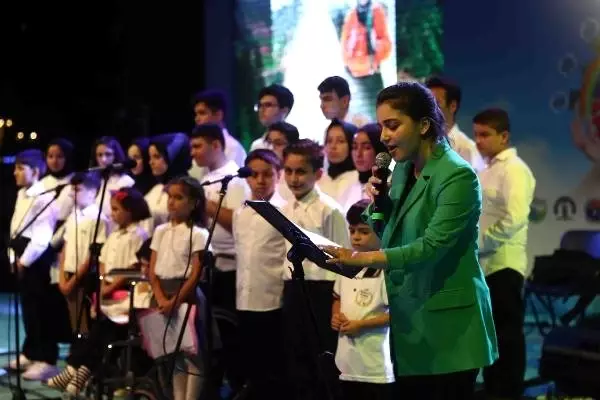 '7 Bölge 7 Renk Festivali'nde gençlerden birlik ve beraberlik vurgusu