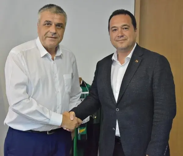 Akhisarspor'da barış sağlandı