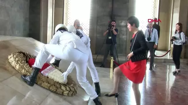 ANKARA Türkiye- Çin Dostluk Vakfı, Anıtkabir'e Çince Rehberlik Sistemi hibe etti ANKARA Türkiye- Çin Dostluk Vakfı, Anıtkabir'e Çince Rehberlik Sistemi hibe etti
