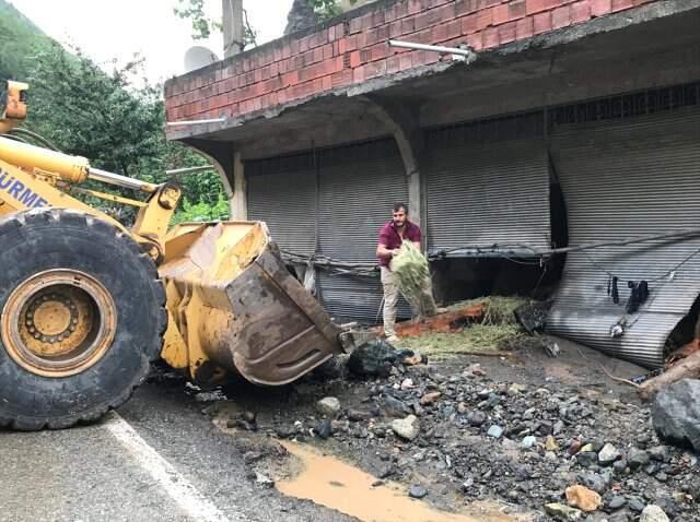 Günün ilk ışıklarıyla Araklı'daki bilanço ortaya çıktı