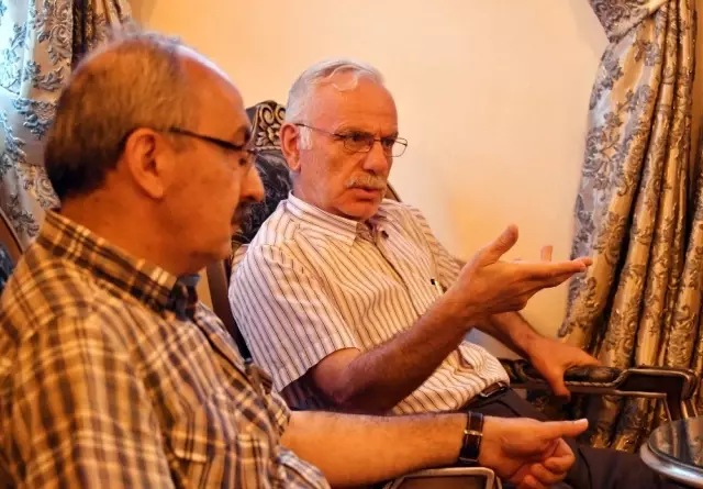 Kedili Tekke'de kitap okuma keyfi