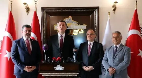 Milli Eğitim Bakanı Selçuk Afyonkarahisar'da