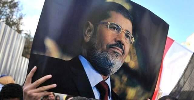 Mursi'nin vefatını duyuran spikerin hatası gündem oldu
