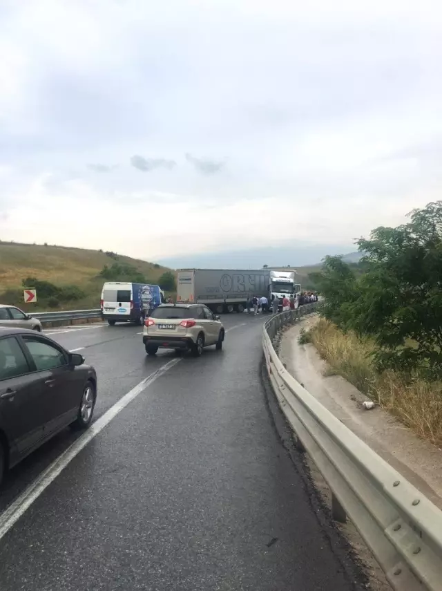 Ölüm virajında yine kaza Ölüm virajında yine kaza