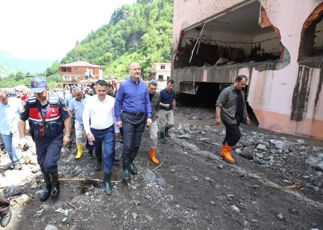 Soylu ve Pakdemirli, Araklı-Bayburt kara yolunda inceleme yaptı