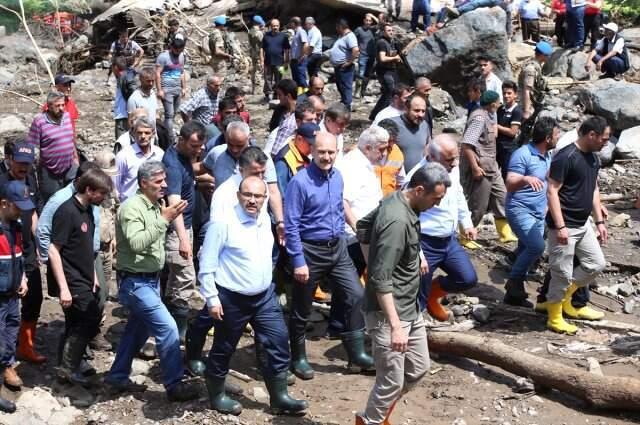 Soylu ve Pakdemirli, Araklı-Bayburt kara yolunda inceleme yaptı