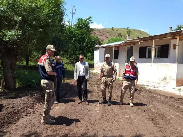 Suşehri'nde hasar tespit çalışmaları Suşehri'nde hasar tespit çalışmaları