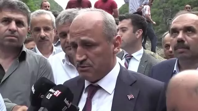 Turhan: '(Araklı'daki sel) Burada tekrar aynı hadiseyi yaşamamamız gerekir' Turhan: '(Araklı'daki sel) Burada tekrar aynı hadiseyi yaşamamamız gerekir'