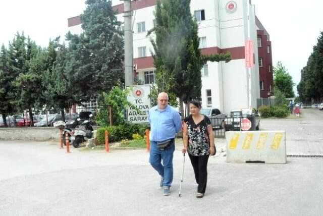 Yaşlı çiftin yolda bulup jandarmaya teslim ettikleri çanta, hayatlarını kararttı