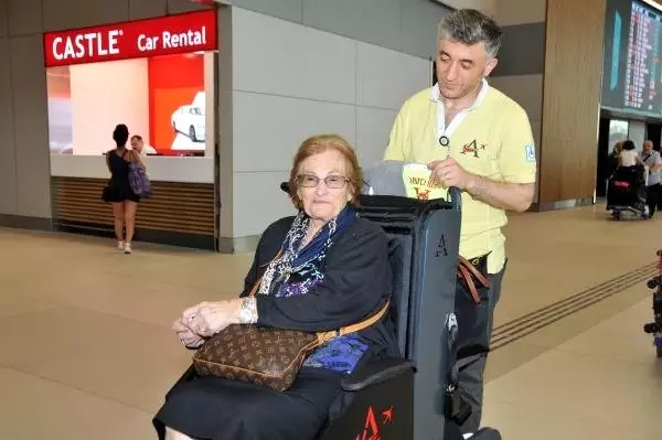 69 yıl sonra Türkiye'ye gelen Raşel Kazes Arjantin'e döndü