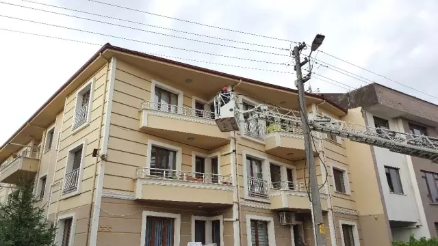Annesi gecikince polisi aradı
