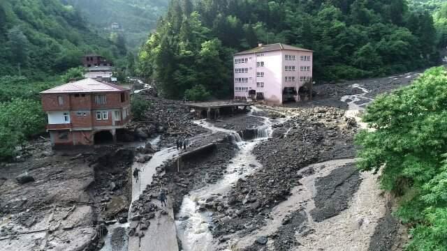 Araklı'daki sel felaketinden gelen görüntüler dehşete düşürdü