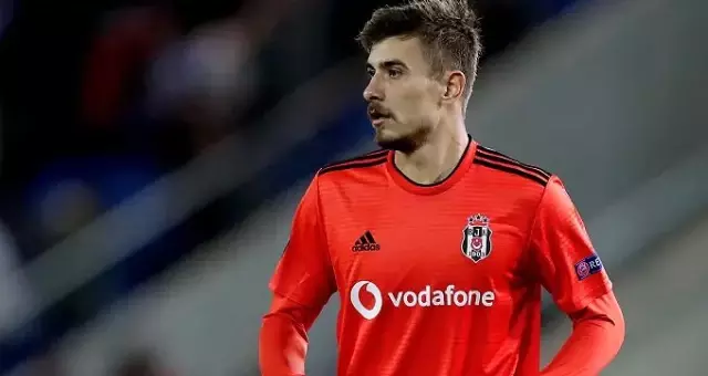 Dorukhan Toköz eski kulübünü unutmadı Dorukhan Toköz eski kulübünü unutmadı
