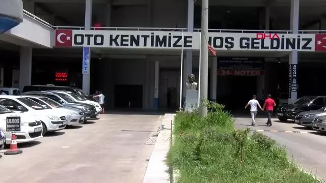 İZMİR İkinci el otomobil satıcıları 30 Haziran'ı bekliyor İZMİR İkinci el otomobil satıcıları 30 Haziran'ı bekliyor