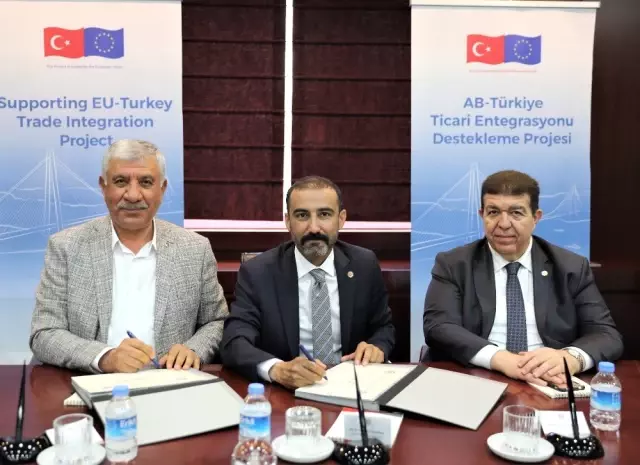 Kardeşliğe imza attılar Kardeşliğe imza attılar