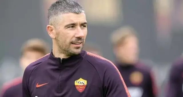 Kolarov, Fenerbahçe ile görüşmek için İstanbul’a geldi