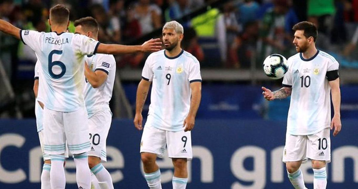 Messi'li Arjantin ilk puanını aldı! Paraguay ile berabere kaldılar