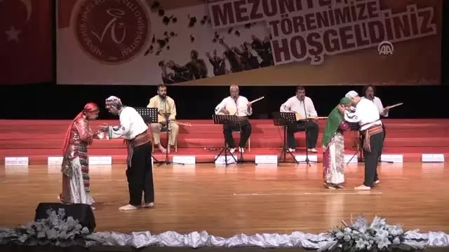 NEVÜ'de mezuniyet töreni