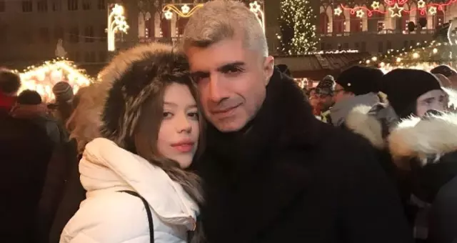 Özcan Deniz'in eşi Feyza Deniz'den boşanma iddialarını yalanlayan paylaşım geldi Özcan Deniz'in eşi Feyza Deniz'den boşanma iddialarını yalanlayan paylaşım geldi