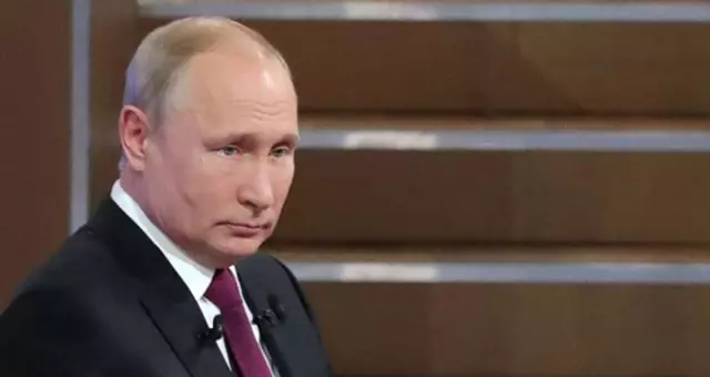 Putin canlı yayında en çok utandığı anı anlattı! Putin canlı yayında en çok utandığı anı anlattı!