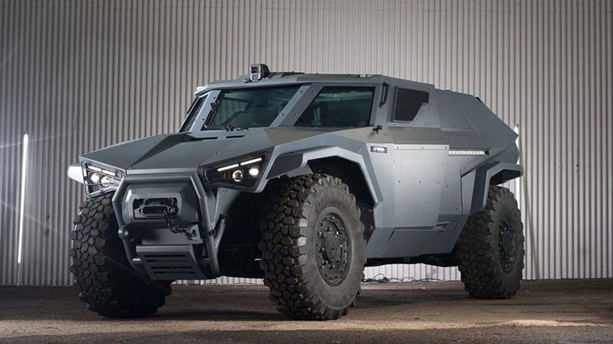 Volvo, Yengeç Gibi Yan Yan Hareket Edebilen Yeni Askeri Aracını Tanıttı
