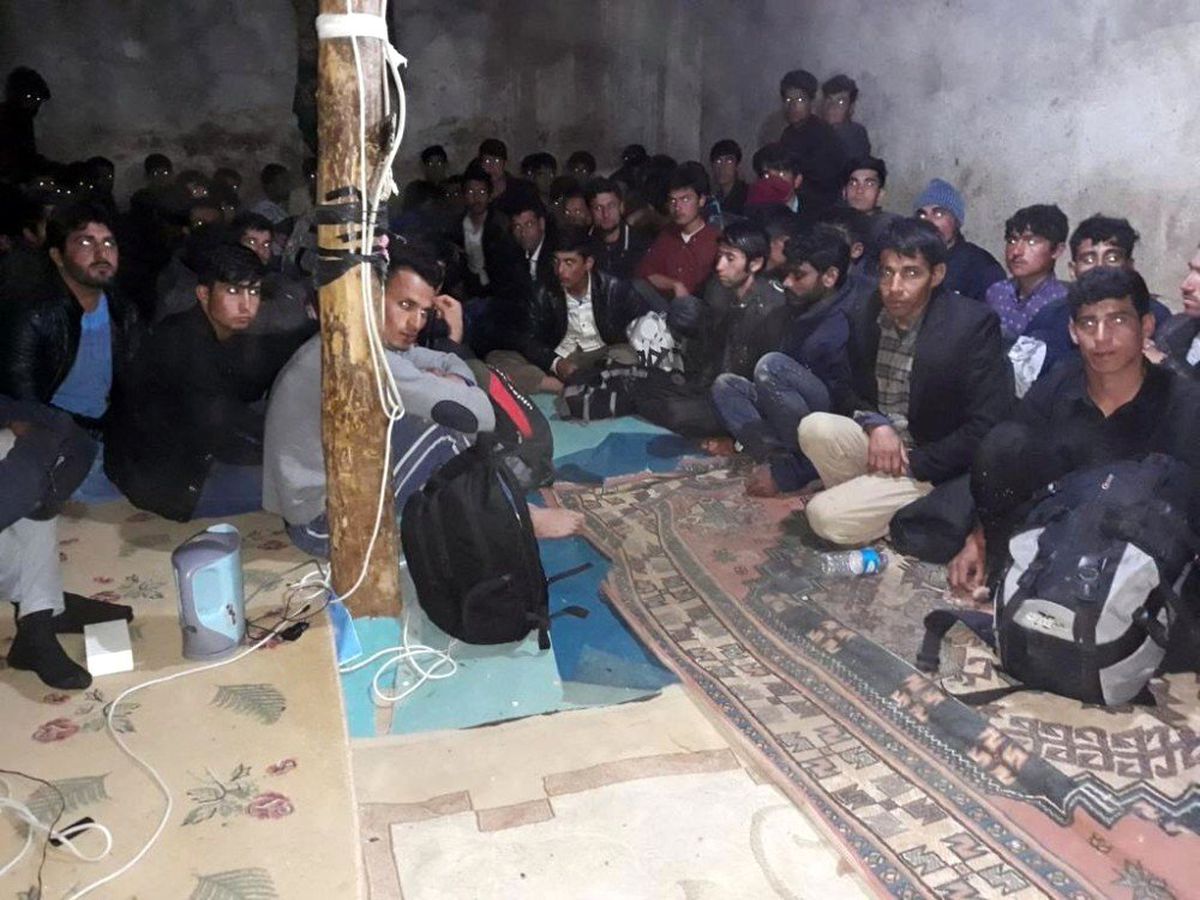 Ağrı'da göçmen kaçakçılığı operasyonu: 10 gözaltı