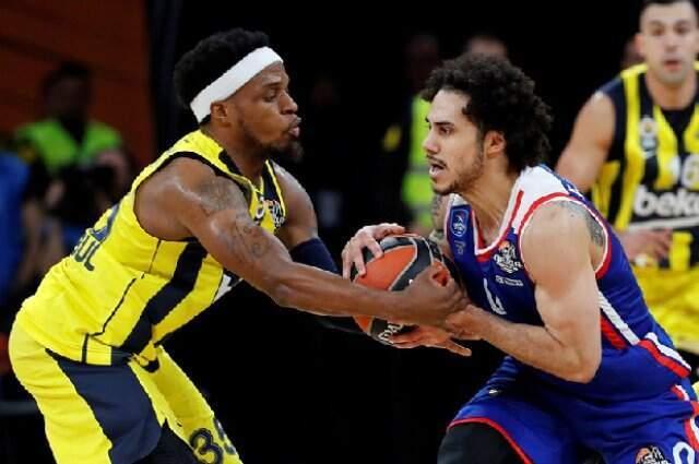 Anadolu Efes, Fenerbahçe Beko'yu 89-74 yenerek Tahincioğlu Basketbol Süper Ligi'nde şampiyon oldu